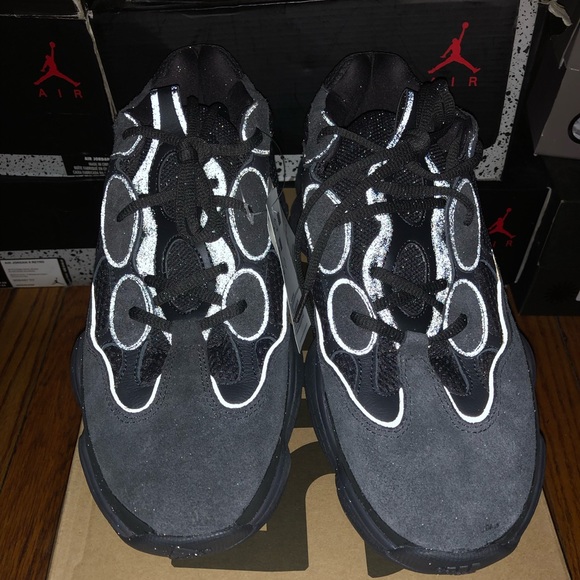 Adidas Yeezy 500 Utility Black - Picture 3 of 8